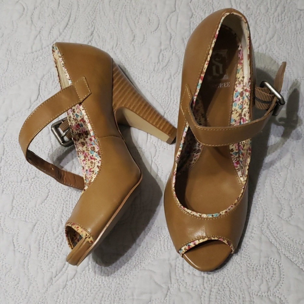 High heeled shoes